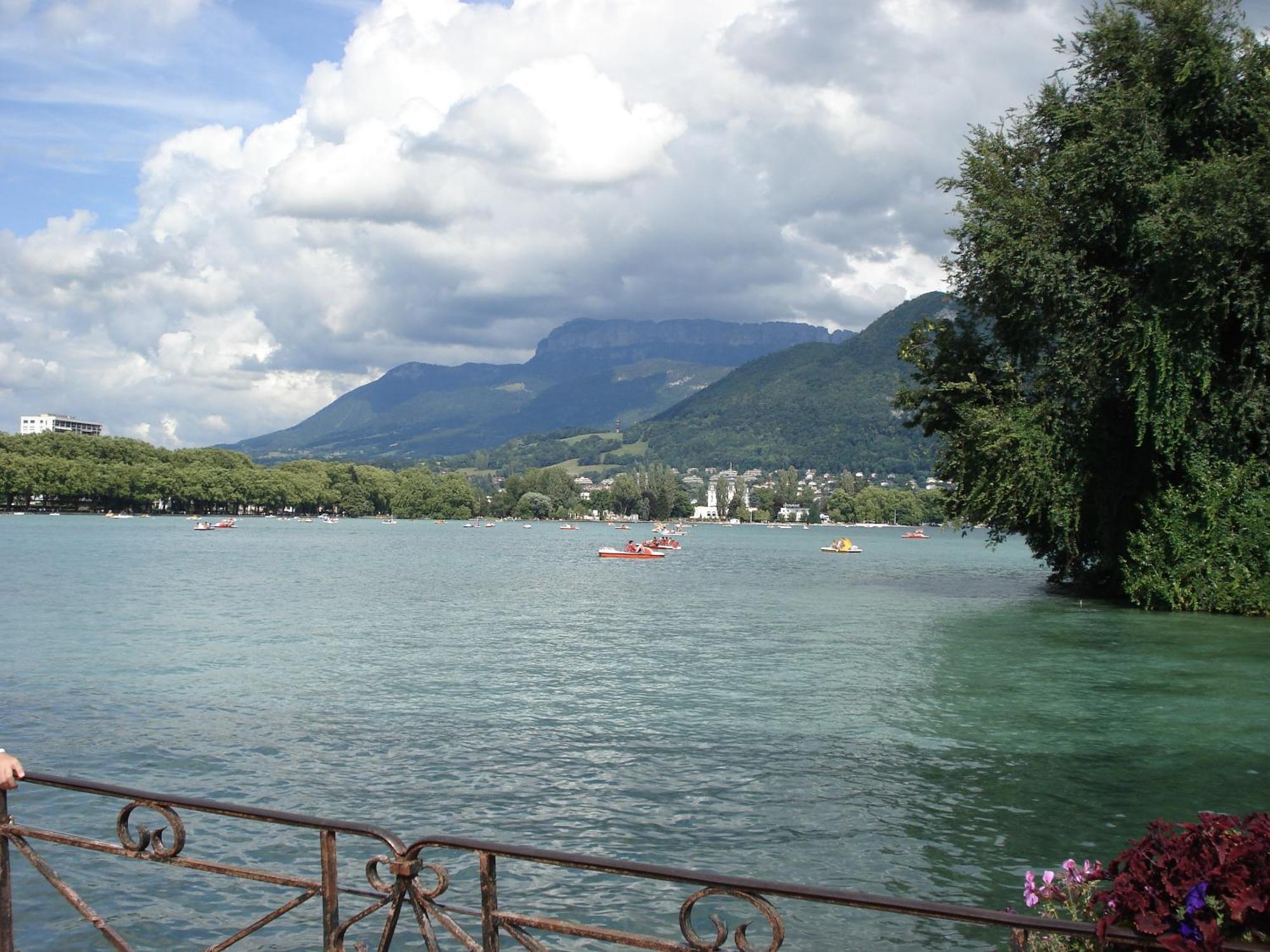Chalet Les Alpages Vue Panoramique Sur Le Lac Leman Thollon-les-Memises Exterior foto